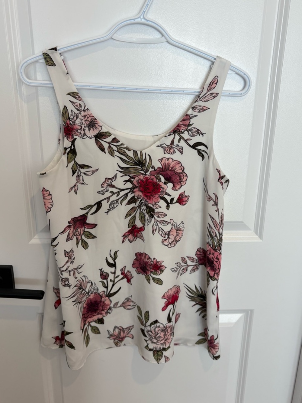 Reitmans Cream Floral Scoop Neck Tank with Pink Blooms